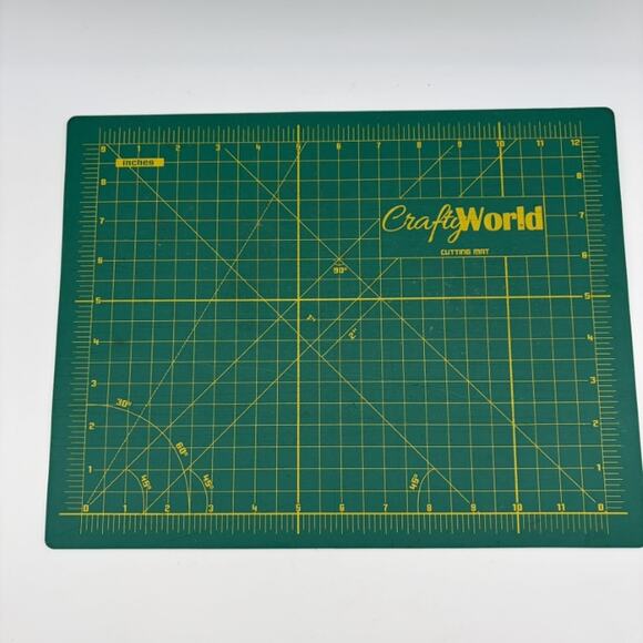 CraftyWorld Self-Healing Rotary Cutting Mat 9x12 Inches Double Sided Used - Picture 1 of 4